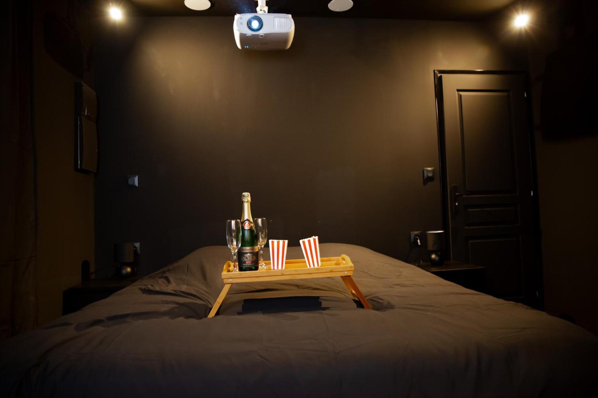 Вилла Cinema Prive-Compiegne - Sitivia Margny-les-Compiegne Экстерьер фото